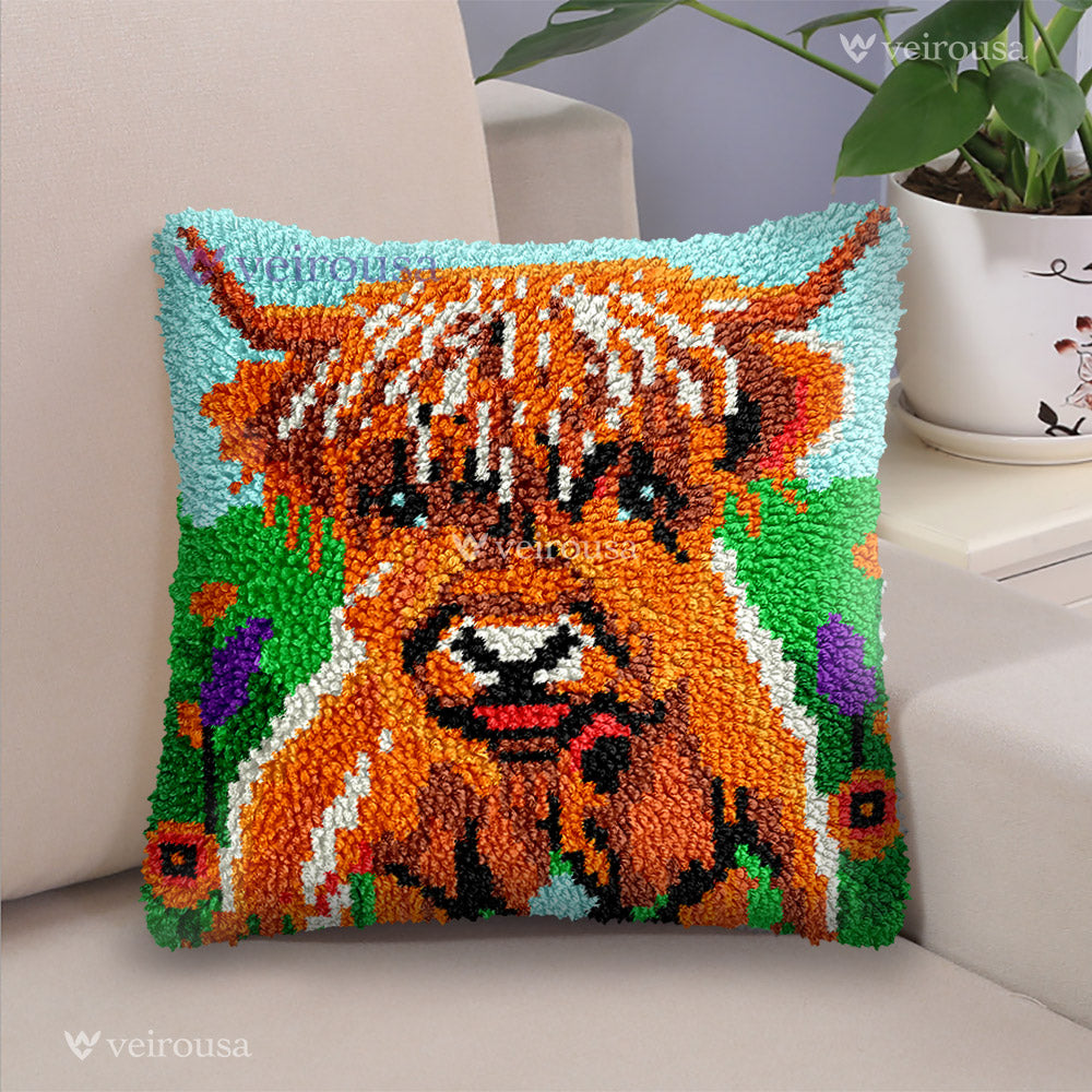 Highland Cow Family Latch Hook Pillow Kit