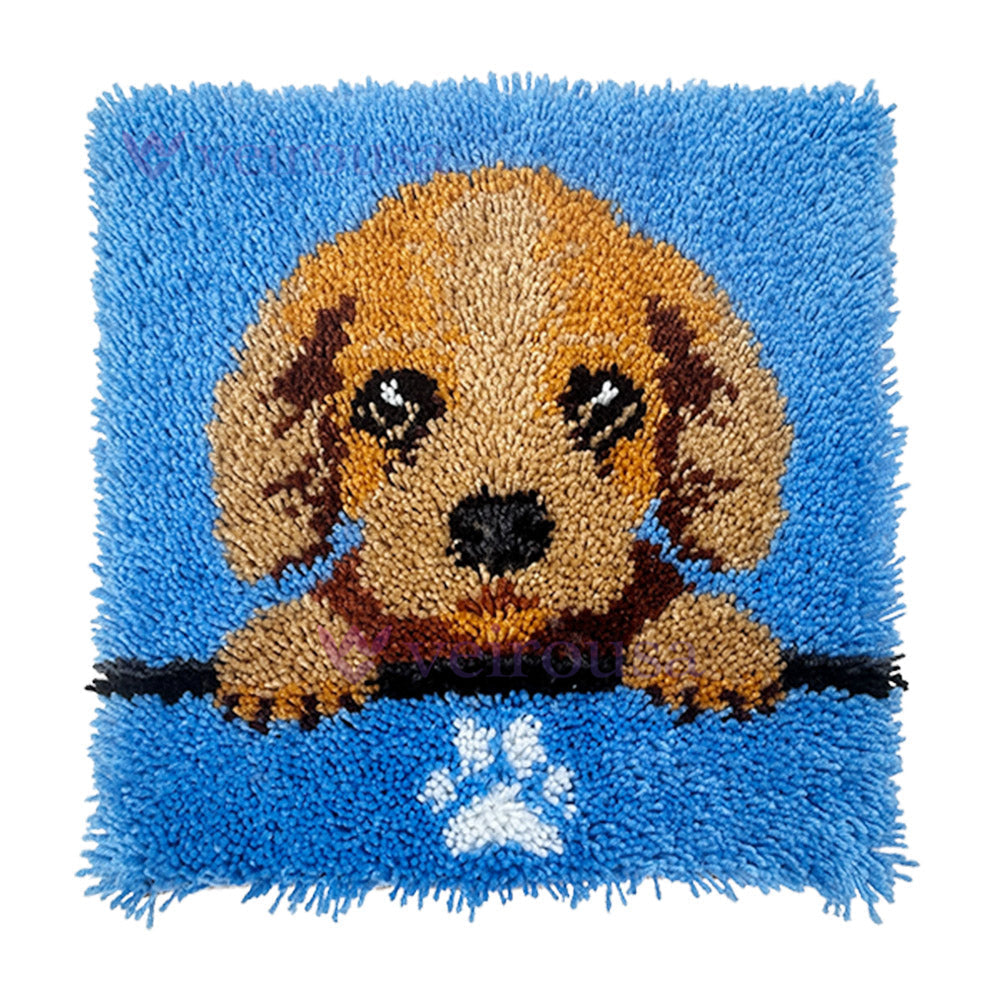 Golden Retriever Puppy Latch Hook Pillow Kit