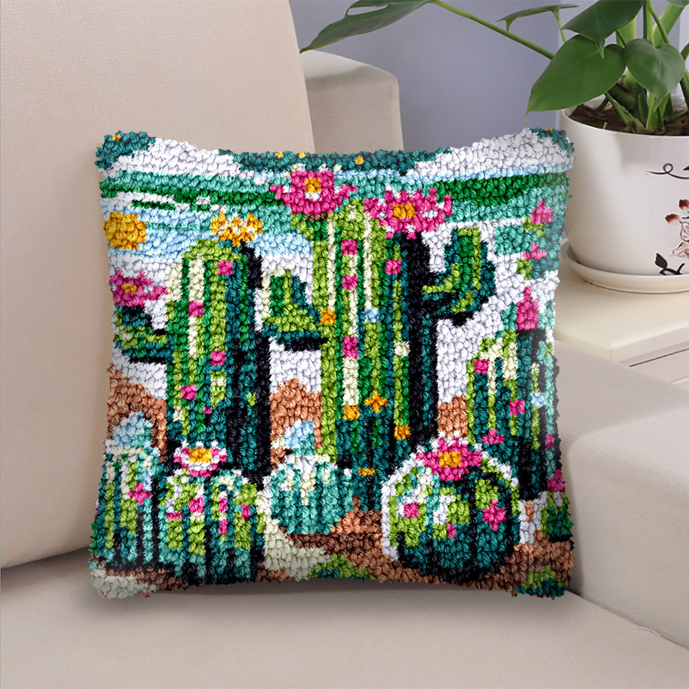 Veirousa Cactus Latch Hook Pillow Kit