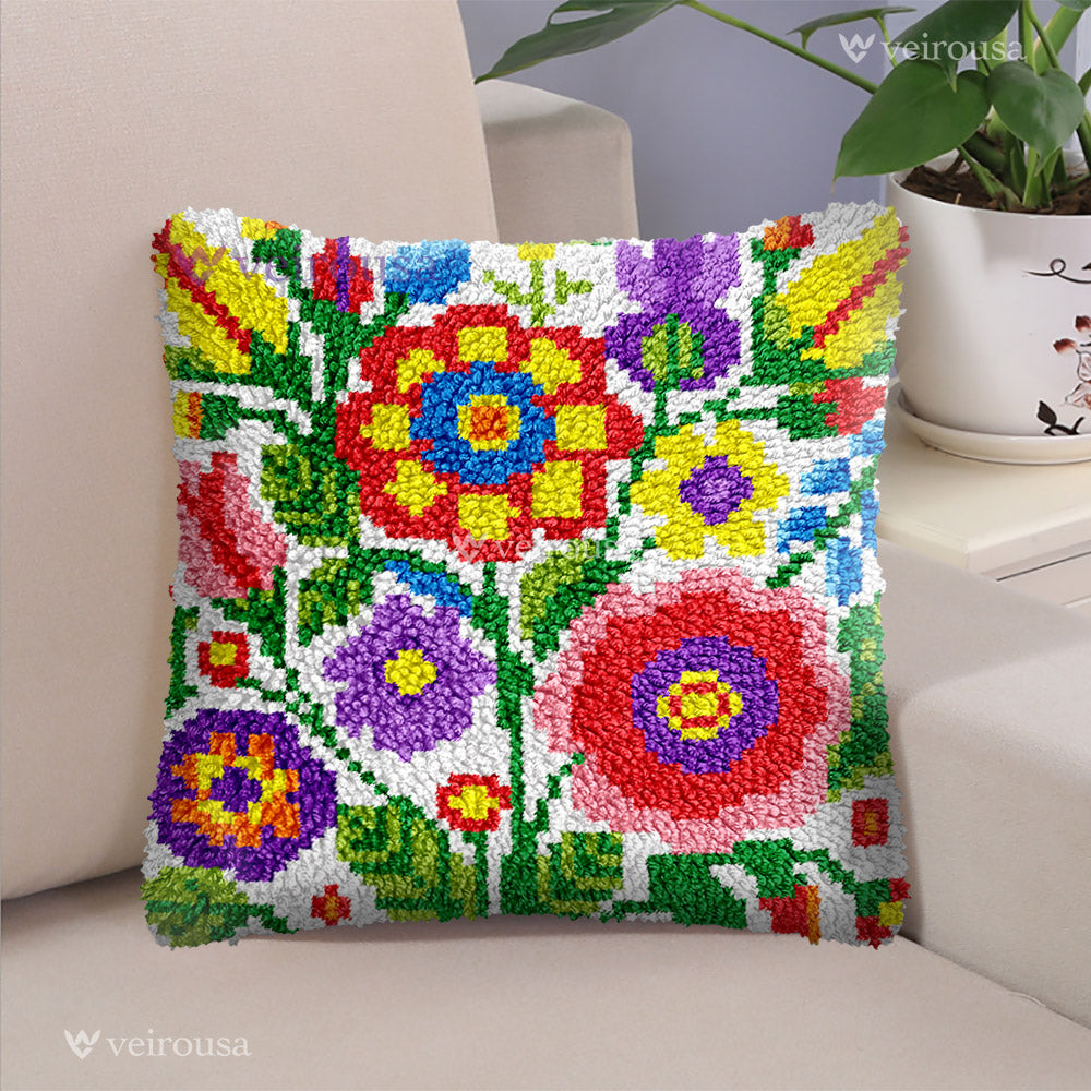 Veirousa Cartoon Flowers Latch Hook Pillow Kit